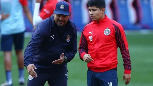 José Saturnino Cardozo acompañado de Javier López.