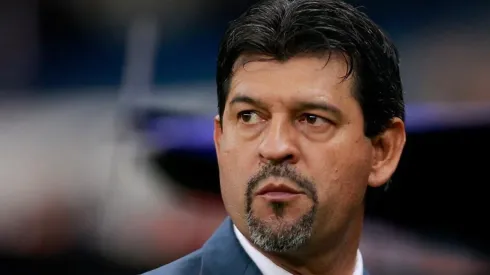 Cardozo comenzó su carrera como entrenador en 2012