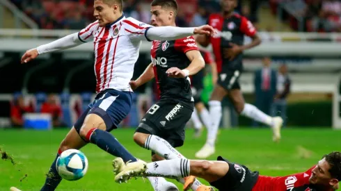 Cisneros disputó unos minutos en su primer Clásico Tapatío para derrotar al Atlas