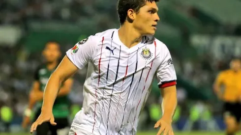 Sebastián "Chevy" Martínez ingresó en la segunda parte y debutó con el primer equipo de Chivas