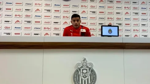 El delantero reconoció que espera "seguir aportando al máximo" para los triunfo de Chivas
