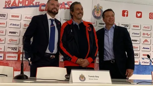 El directivo resaltó la personalidad "polémica" y su "arrogancia" para asumir el mando del Rebaño