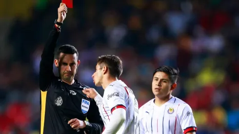 Brizuela se disculpó con la afición por su expulsión