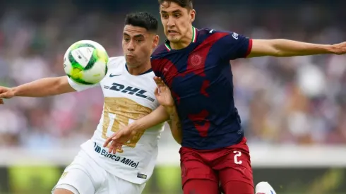 El defensor perdería la opción de compra en Chivas y regresaría a Pumas