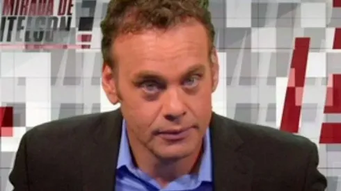 David Faitelson comentando de futbol.