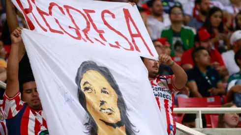 Los fans pidieron la vuelta de Almeyda.