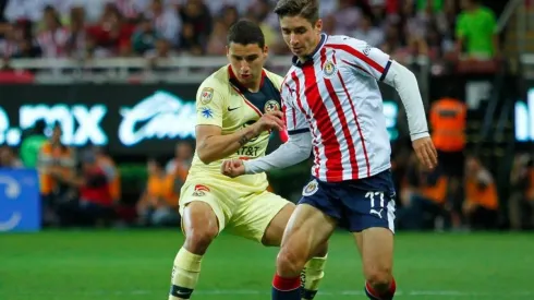 Chivas enfrentando al América en el AKRON.