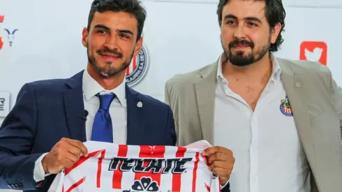 Amaury Vergara tras presentar a Oswaldo Alanís pudiera sumar su segundo jugador el lunes