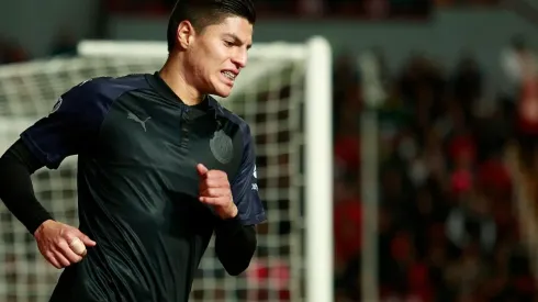 Ronaldo Cisneros podría salir de Chivas