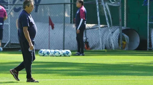 El entrenador rojiblanco habló del incidente con el delantero francés después de la sesión vespertina del martes en Verde Valle