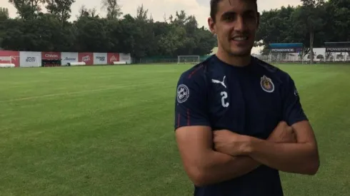 El lateral sorprendió a varios aficionados rojiblancos a su salida del entrenamiento de este lunes