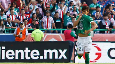 El delantero canterano rojiblanco festejó así su nuevo tanto ante el ex equipo