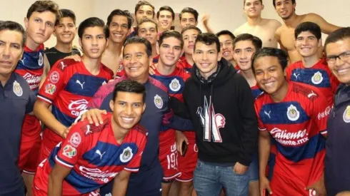 Chucky Lozano aconsejó a los canteranos de Chivas