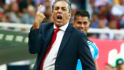 El timonel rojiblanco aseguró que no perderá el Clásico Nacional del 28 de septiembre en el Estadio Azteca