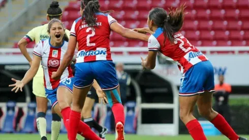 Chivas Femenil trolleó al América