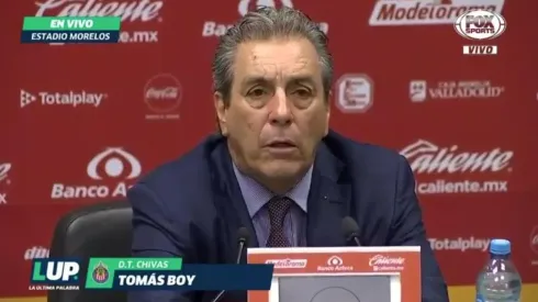 El timonel rojiblanco se mostró muy en desacuerdo con las decisiones de Mejía García ante el VAR