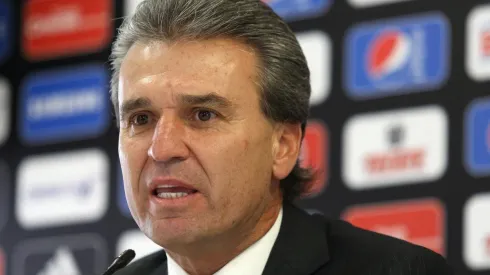Chivas quiere convencer a Néstor de la Torre