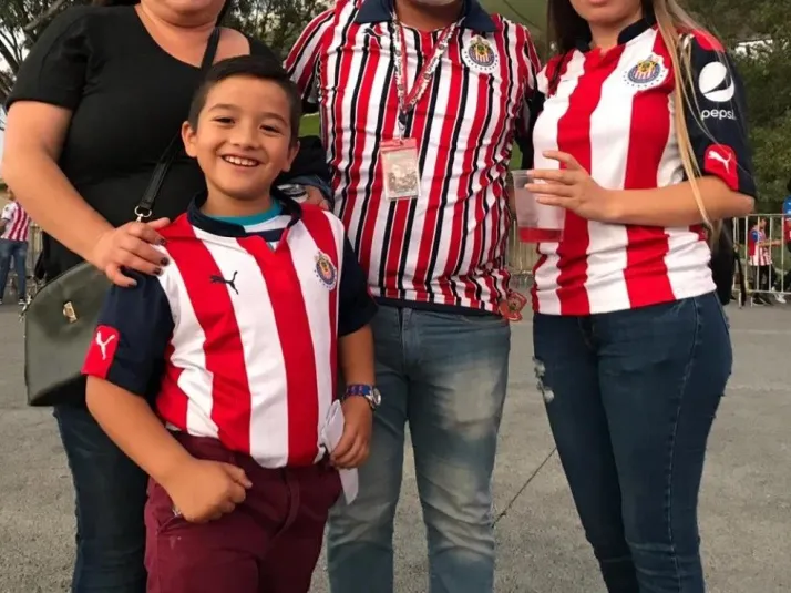 "Joker" es seguidor de Chivas y llegó al partido en el Estadio Akron