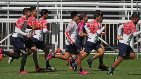 La nómina rojiblanca trabajó temprano ante de emprender el viaje a Estados Unidos