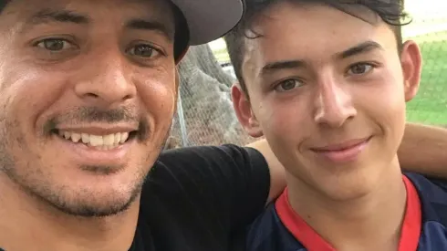 El hijo de Alejandro Vela y sobrino de "Cracklitos" se perfila como goleador en la cantera rojiblanca