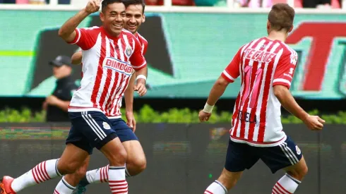 Veríamos nuevamente un mediocampo con Marco Fabián y el "Cone" Brizuela en el Rebaño