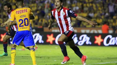 El goleador vuelve a atender a sus "hijos"