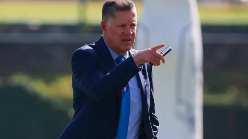 El ex directivo de Cruz Azul se presentó este lunes para inspeccionar el Estadio Akron