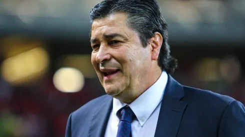 Marca Claro: Tena seguirá en Chivas