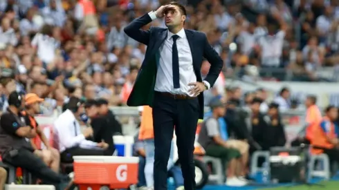 Diego Alonso se está alejando para ser el técnico de Chivas.