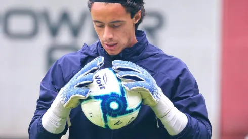 El guardameta rojiblanco trató de explicar la grandeza del club tapatío en México