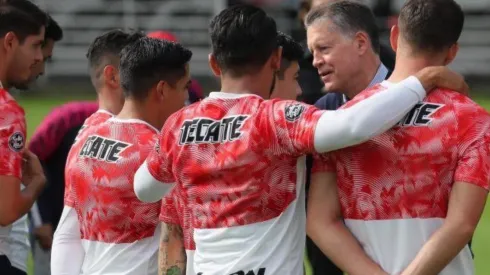 Recomendaron limitar actividades de Peláez en Chivas