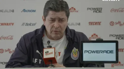 El timonel rojiblanco reconoció que ha sostenido constantes conversaciones con Ricardo Peláez