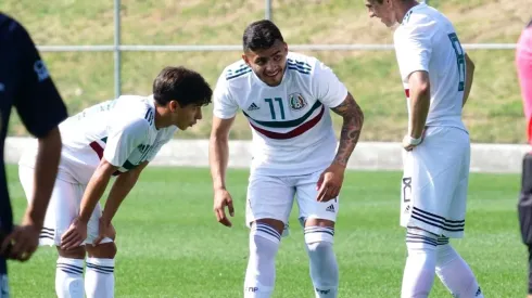 Alexis Vega y Alan Cervantes (derecha) fueron titulares el martes con la Sub-22