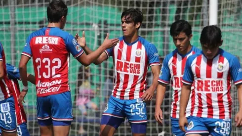 Luis Puente anotó tres de los siete goles de la victoria rojiblanca