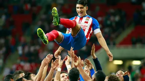 A un paso de finalizar como líder de goleo: Alan Pulido se quedó con la portada de Récord