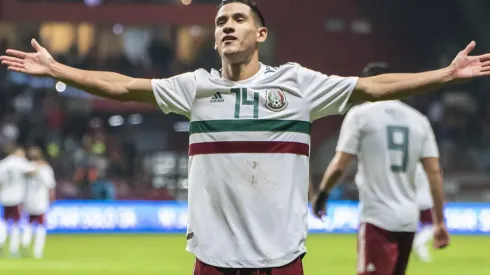 La bienvenida que le dio el eterno capitán rojiblanco al "Brujo" Antuna le deseó un gran futuro