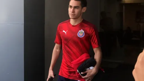 Angulo, Calderón y Peña presentaron este lunes sus pruebas médicas con Chivas