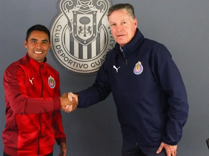 Así fue el regreso del "Gallito" Vázquez a Chivas