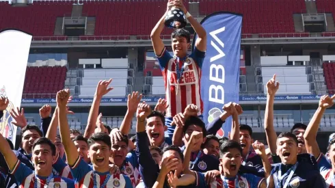 El mandamás rojiblancos envió una emotiva felicitación a los juveniles que se coronaron este sábado