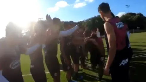 Así recibieron a José Juan Macías en el entrenamiento
