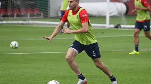 Mayorga se convertirá en las próximas horas en la quinta baja de Chivas en el mercado