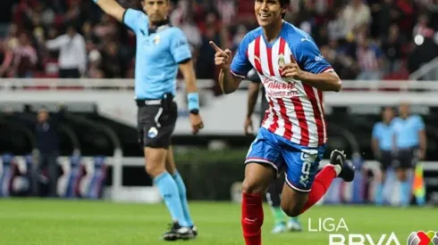 Macías apareció entre los atacantes del once ideal de la primera jornada