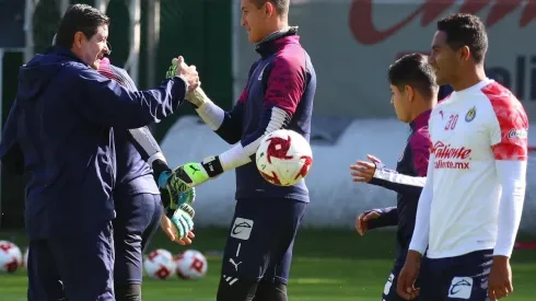 El "Flaco" fue felicitado este lunes por sus jugadores previo al entrenamiento para la Copa MX