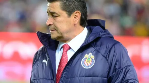 El timonel rojiblanco ya tendría al acompañante de JJ Macías en su once inicial del martes