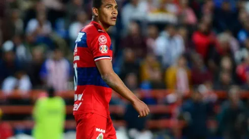 El juvenil se ha desempeñado como pareja en la zaga de Hiram Mier en las primeras dos fechas