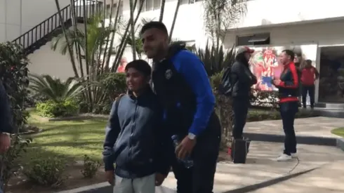 Alexis Vega se toma tiempo para compartir con los fans