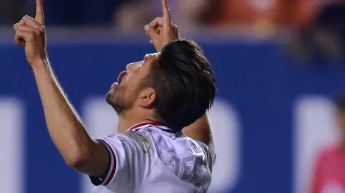 Peralta consigue en San Luis su primer gol como rojiblanco en la Liga MX