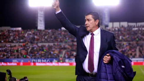 El timonel rojiblanco aseguró que el defensor no salió debido a una lesión muscular, sino a un problema estomacal