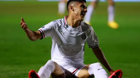 Antuna se suma a los escándalos del "Pocho" Guzmán y del "Chicote" Calderón en este semestre