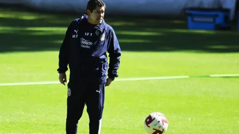 Tena expresó que Chivas sufre con un factor mental.